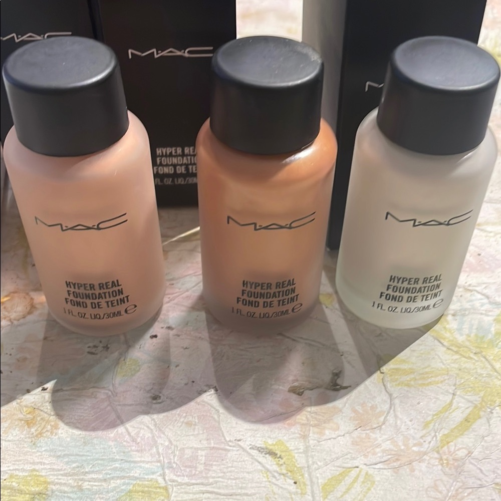 RARE !!!!! ALL 3 TOGETHER MAC Hyper Real Foundation